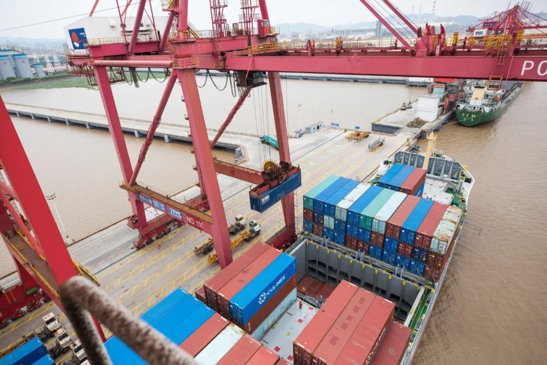 �߼�װ�亣��ֱ������ת˭�˸�����