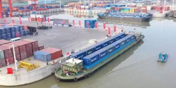 �ܿڸ۵�������ɽ���ںӼ�װ�亽�߿���