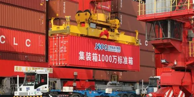 �����׸��ںӿڰ���װ��������������������